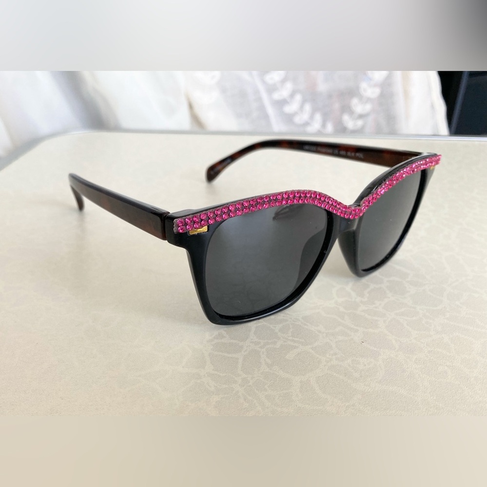 Foster Grant Black Sunglasses with Pink Crystal Rhinestone Trim - Picture 2 of 6